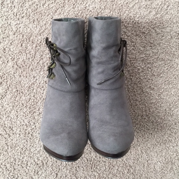 Tinley Road | Cuffed Booties - Picture 3 of 7